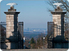 Blick vom Bensberger Schloss auf die Kölner Bucht (Domblick) - Foto Peter Rhein